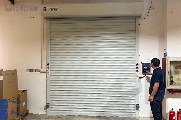 成人高清视频在线观看 方位无菌包装安装铝合金卷帘门