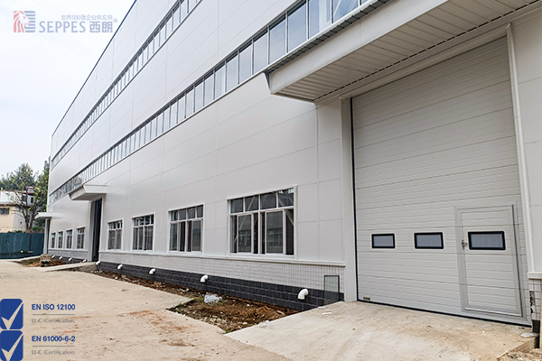 成人免费性爱视频网站 仲景食品新建厂房再次安装西朗提升门