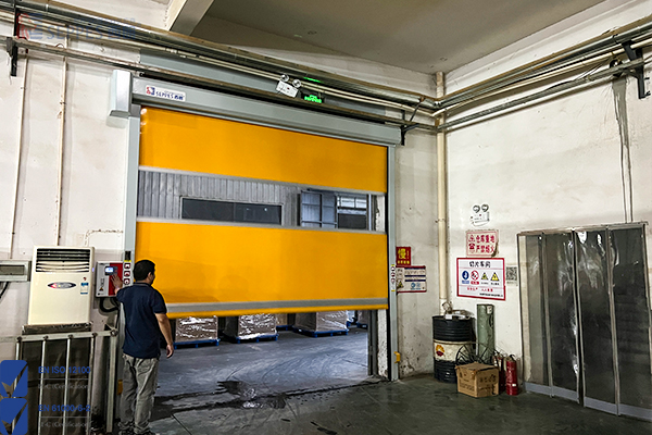成人性爱视频一区二区 南通哥班玻璃纤维制品安装快速门