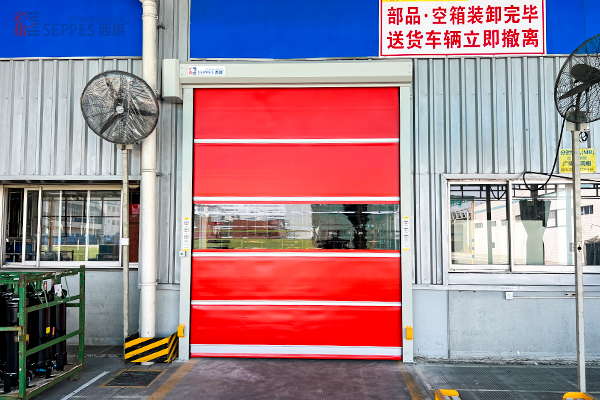 仓储区域AGV联动快速门