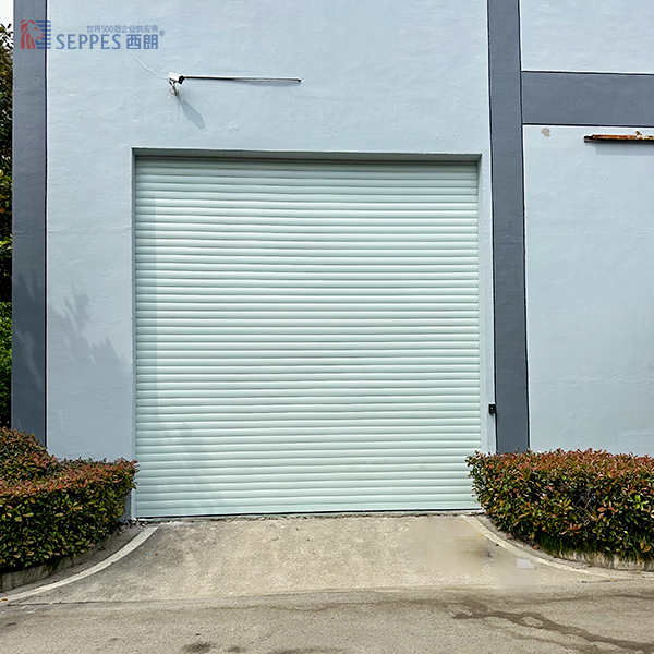 成人免费性爱视频网站 振翔车辆装备股份安装西朗铝合金卷帘门